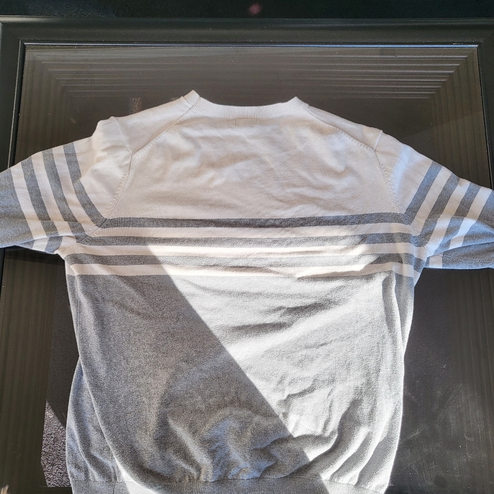 George Sweater - Picture 3 of 3